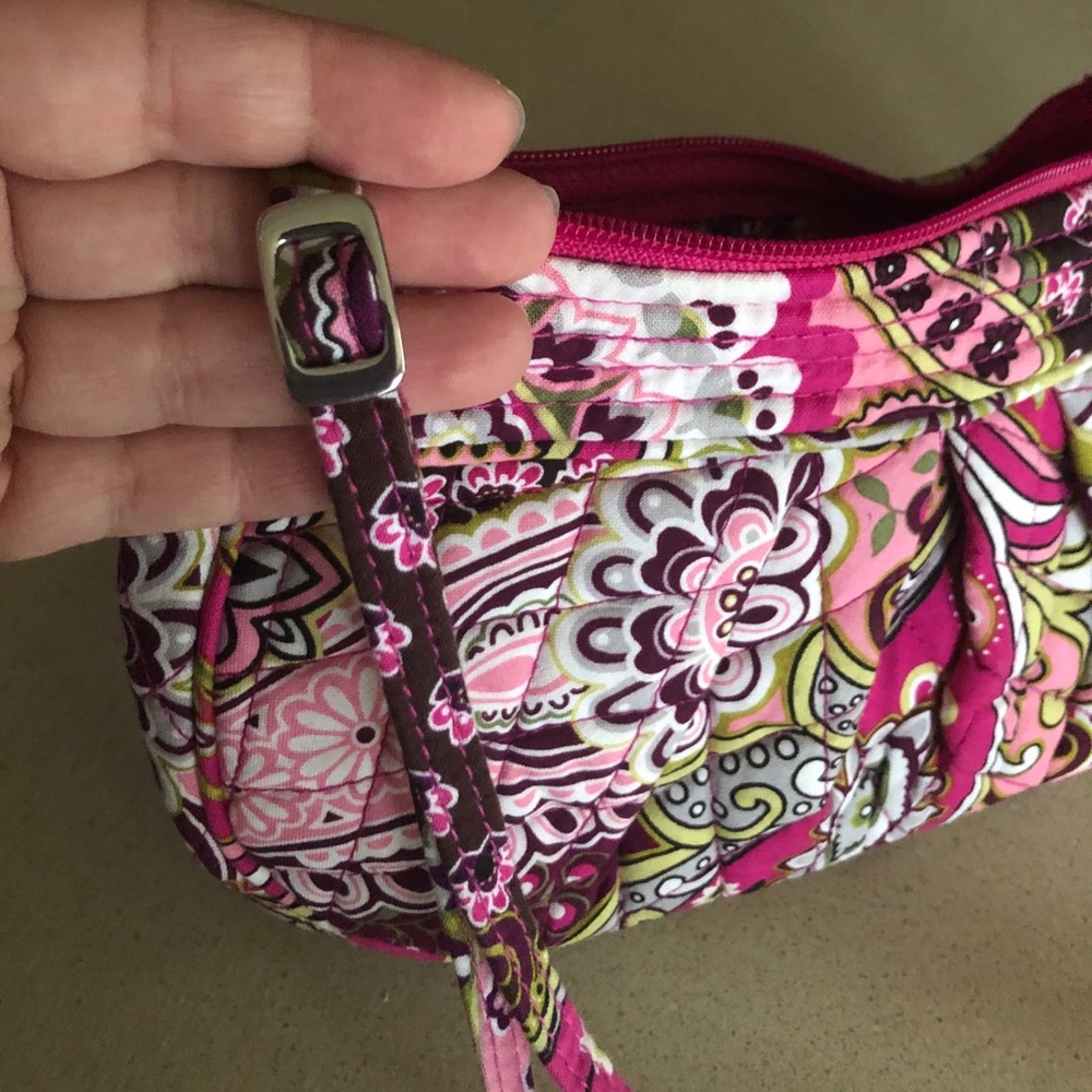 🌺Vera Bradley Hobo bag🌺 (Vera Berry Paisley) - Picture 9 of 11